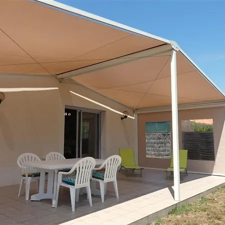 Charmante Maison 2 Chambres, Proche Plage, Commerces, Avec Terrasse Et Wifi A - Fr-1-323-284 Holiday home *