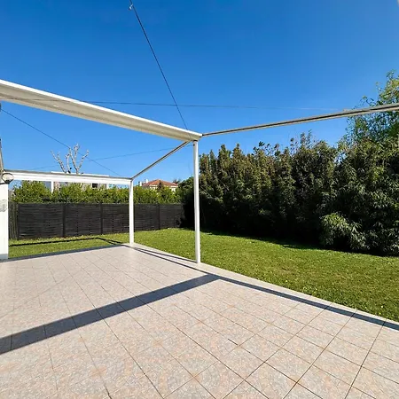 Holiday home Charmante Maison 2 Chambres, Proche Plage, Commerces, Avec Terrasse Et Wifi A - Fr-1-323-284 Saint-Jean-de-Monts