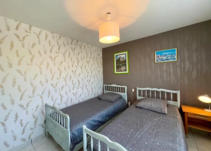 Maison 2 Proche Et Commerces, Terrasse Couverte - Fr-1-323-284