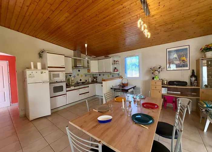 펜션 Maison 2 Proche Et Commerces, Terrasse Couverte - Fr-1-323-284 *