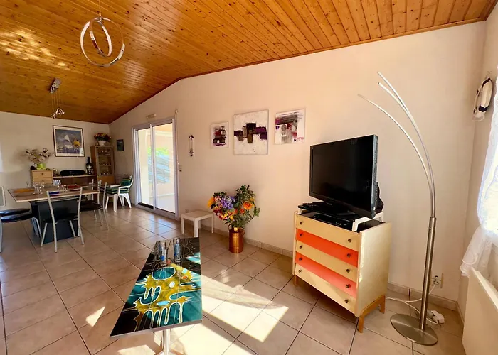 Maison 2 Proche Et Commerces, Terrasse Couverte - Fr-1-323-284